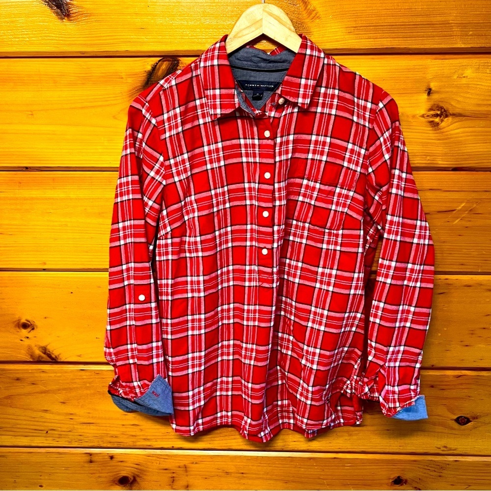 TOMMY HILFIGER Women's Flannel  Size M Red and white plaid button down Shirt